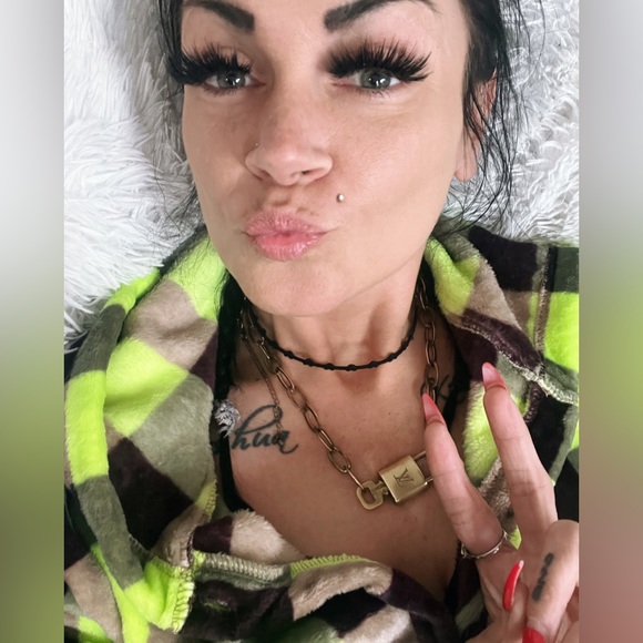 🥳LIVE SHOW UPDATES !! DROP REQUESTS BELOW ❤️Live Shows - Picture 14 of 16